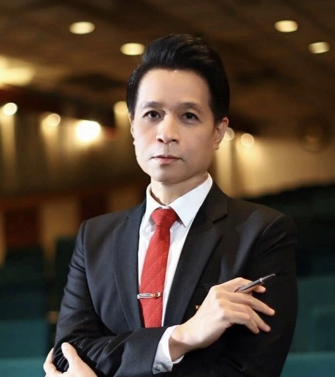 speaker-photo